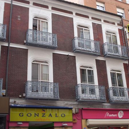 Hostal Lima บายาโดลิด ภายนอก รูปภาพ