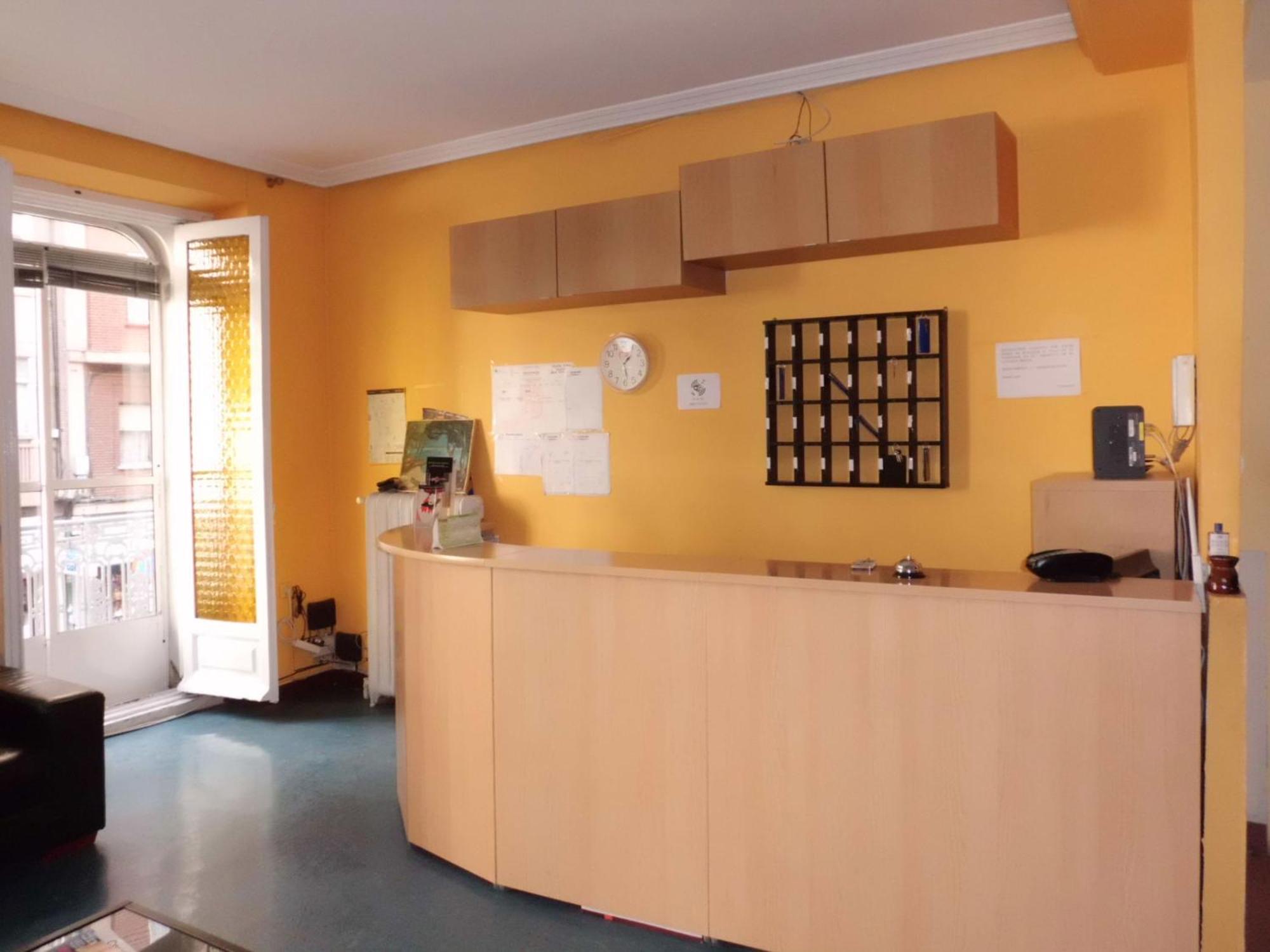 Hostal Lima บายาโดลิด ภายนอก รูปภาพ