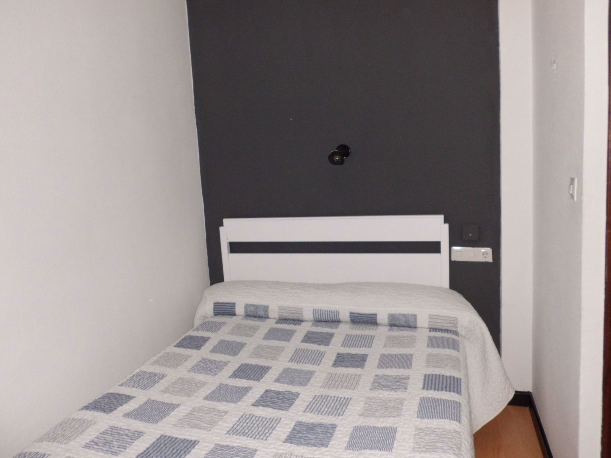 Hostal Lima บายาโดลิด ภายนอก รูปภาพ