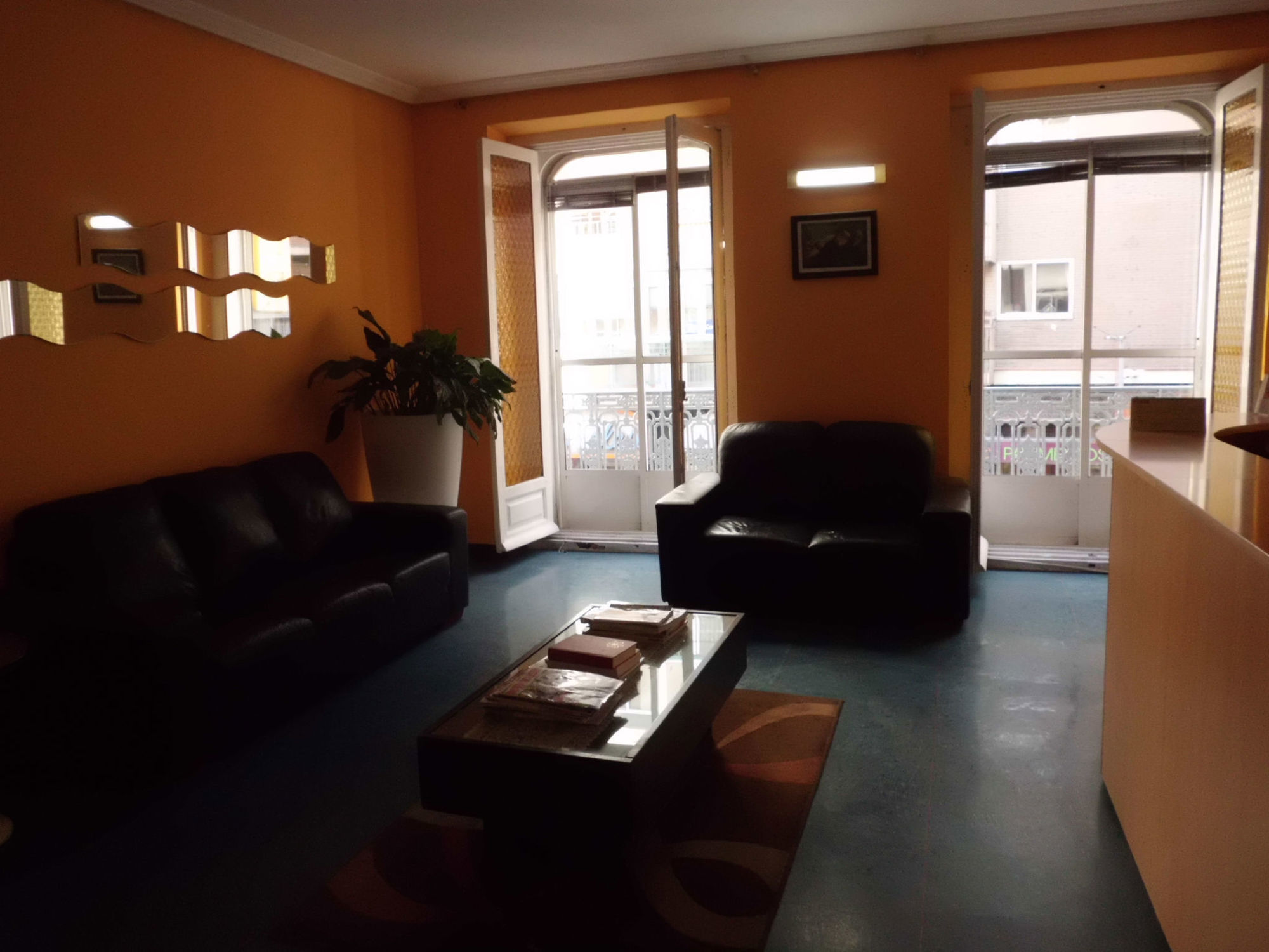 Hostal Lima บายาโดลิด ภายนอก รูปภาพ