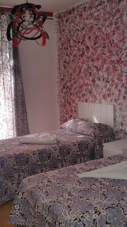 Hostal Lima บายาโดลิด ภายนอก รูปภาพ