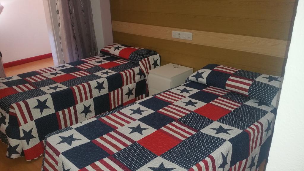 Hostal Lima บายาโดลิด ภายนอก รูปภาพ